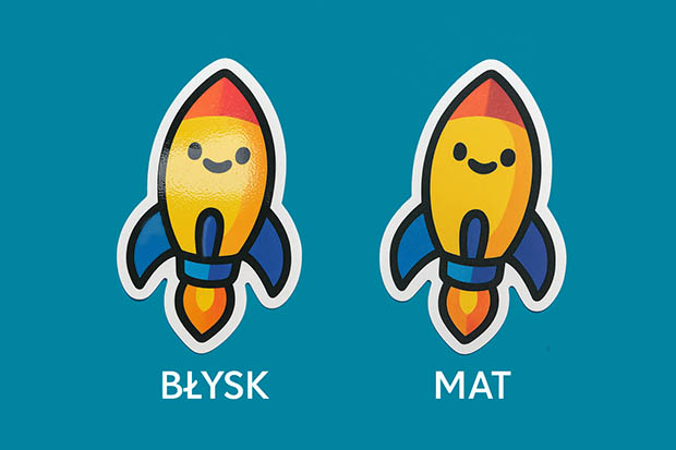 Porównanie wykończeń naklejek: Błysk vs Mat